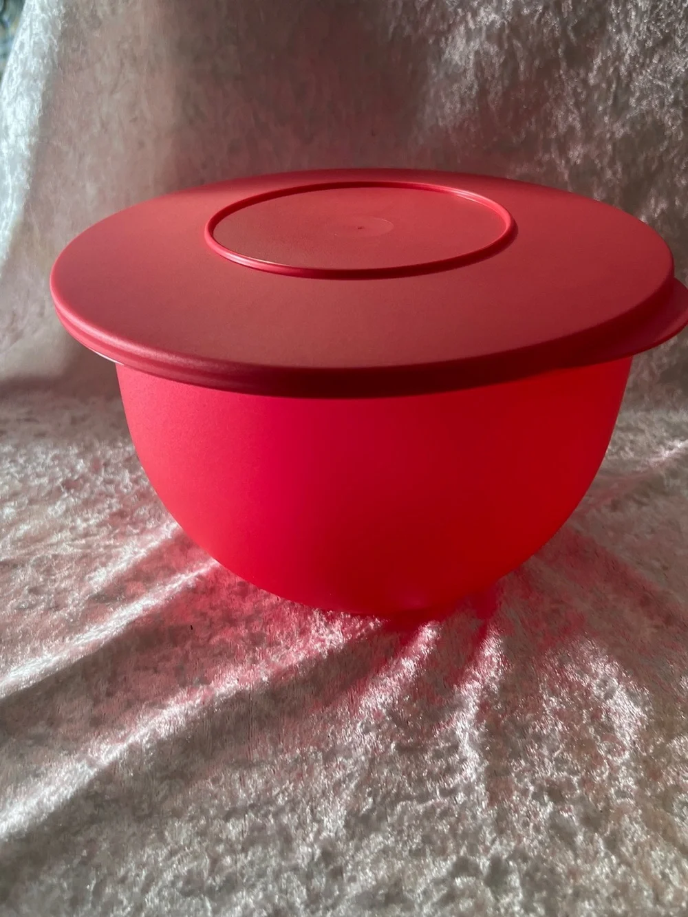 Tupperware Bright Mixing Bowl Trio in Teal, Yellow, and Pink